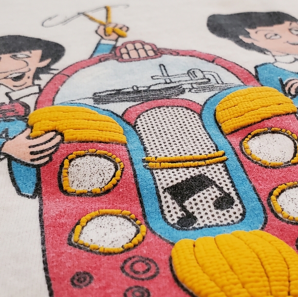 THE BEATLES 1987 Apple Corp. Cartoon TWIST & SHOUT T-SHIRT - Picture 2 of 7